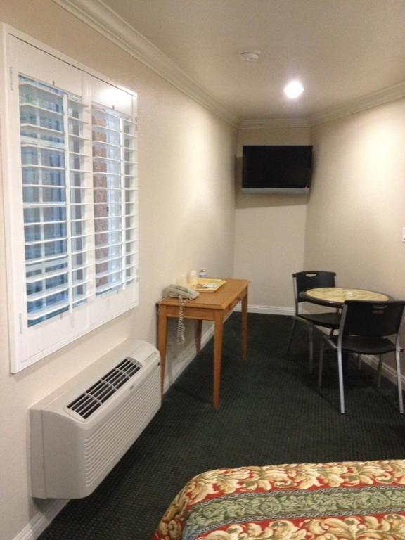 La Siesta Inn South Gate Δωμάτιο φωτογραφία